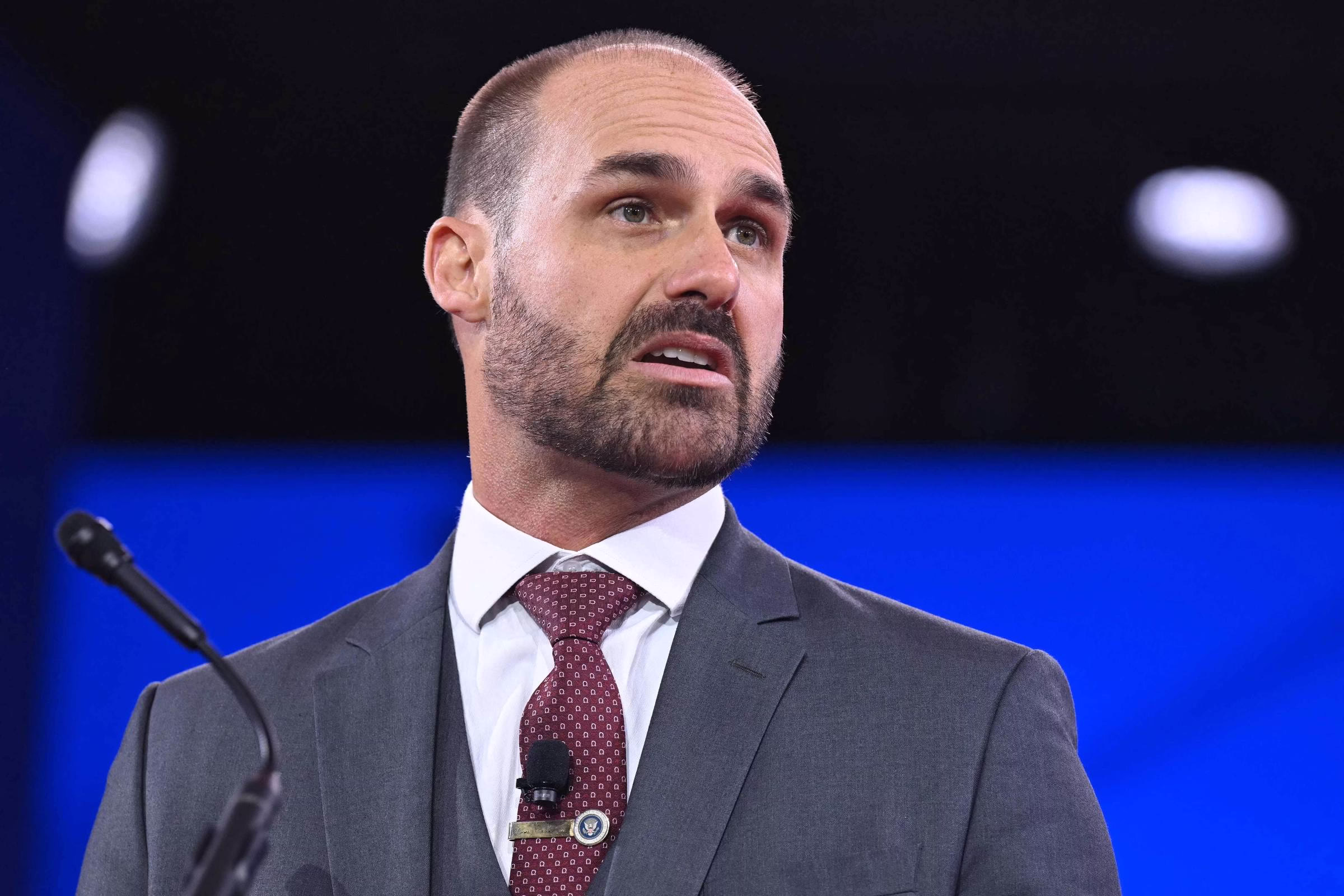 Com Eduardo Bolsonaro, Brasil Pode Ter Recaída Dinástica - 05/04/2025 - Elio Gaspari