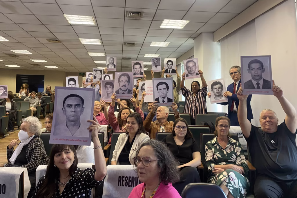 Comissão identifica 2 vítimas da ditadura na vala de Perus - 16/04/2025 - Poder