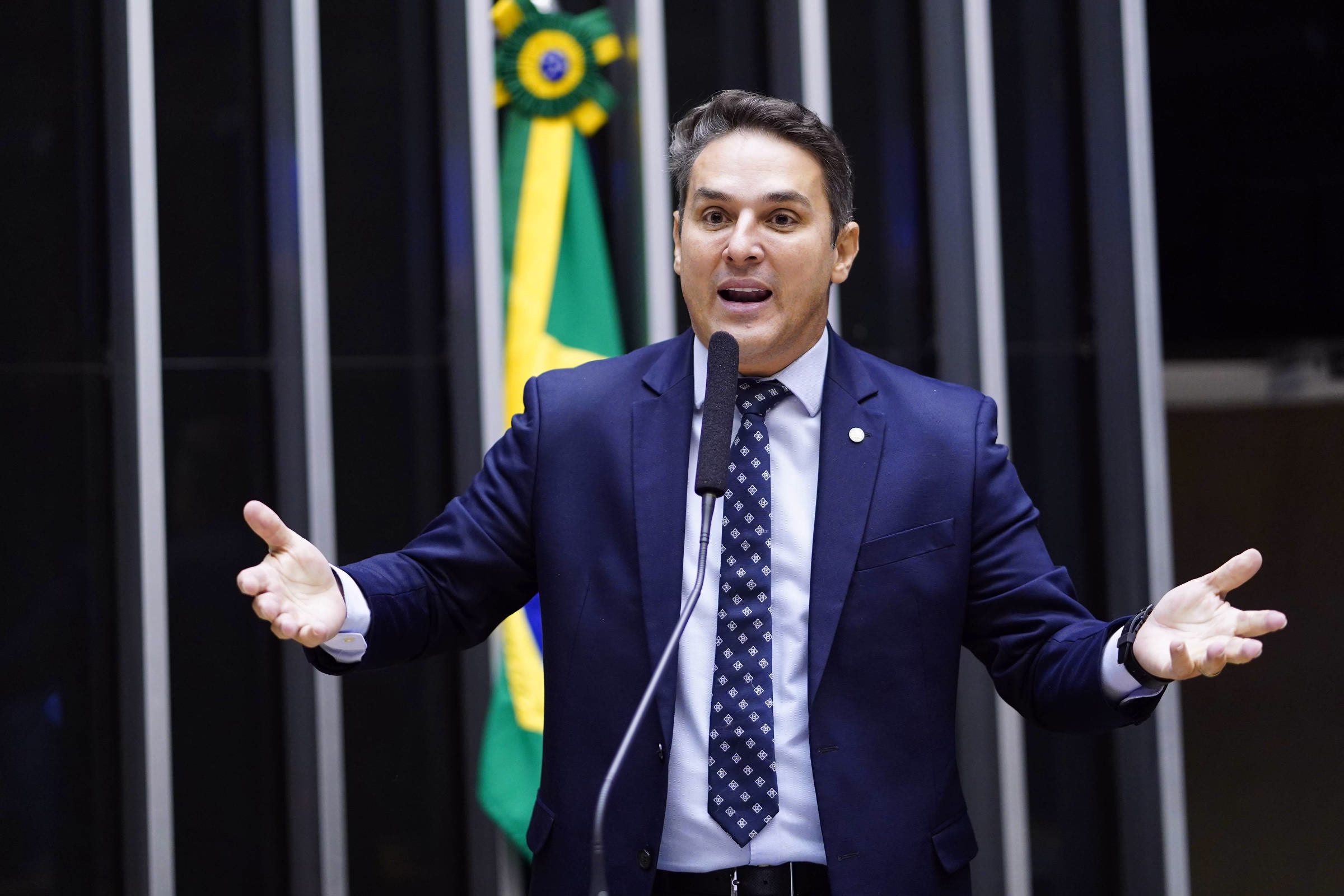 Deputado Do Pl Pede A Stf Prisão Domiciliar A Réus Do 8/1 - 02/04/2025 - Poder