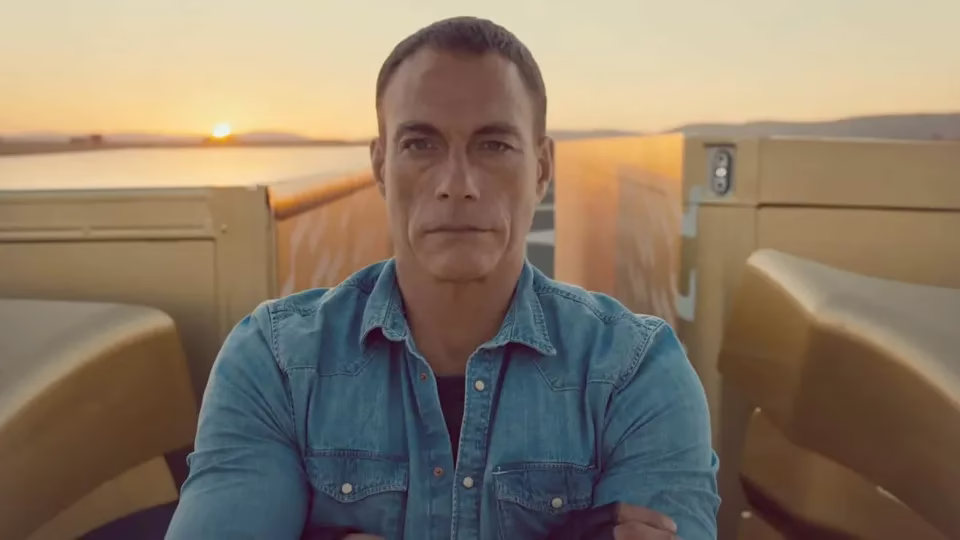 Jean-Claude Van Damme Nega Relações Sexuais Com Mulheres Traficadas