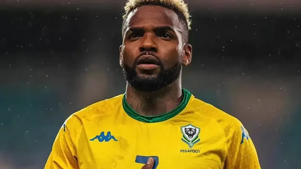 Jogador De Futebol Morre Aos 28 Anos Após Cair Do 11º Andar De Prédio