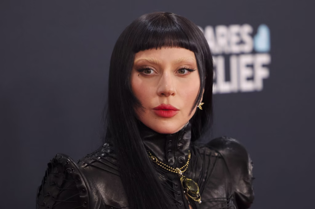 Lady Gaga tem fibromialgia e lúpus; entenda o que é - 29/04/2025 - Equilíbrio