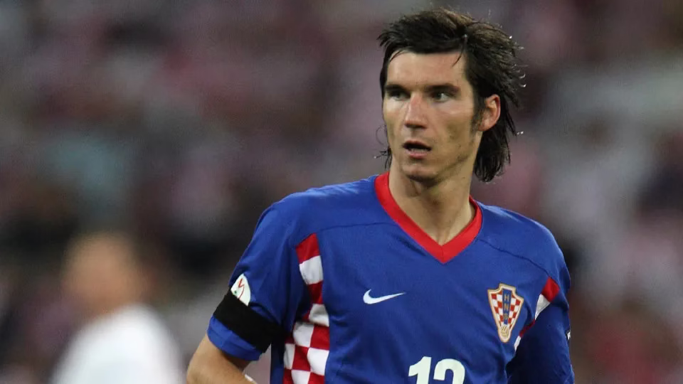 Luto No Futebol: Ex-Jogador Morre Em Grave Acidente De Trânsito