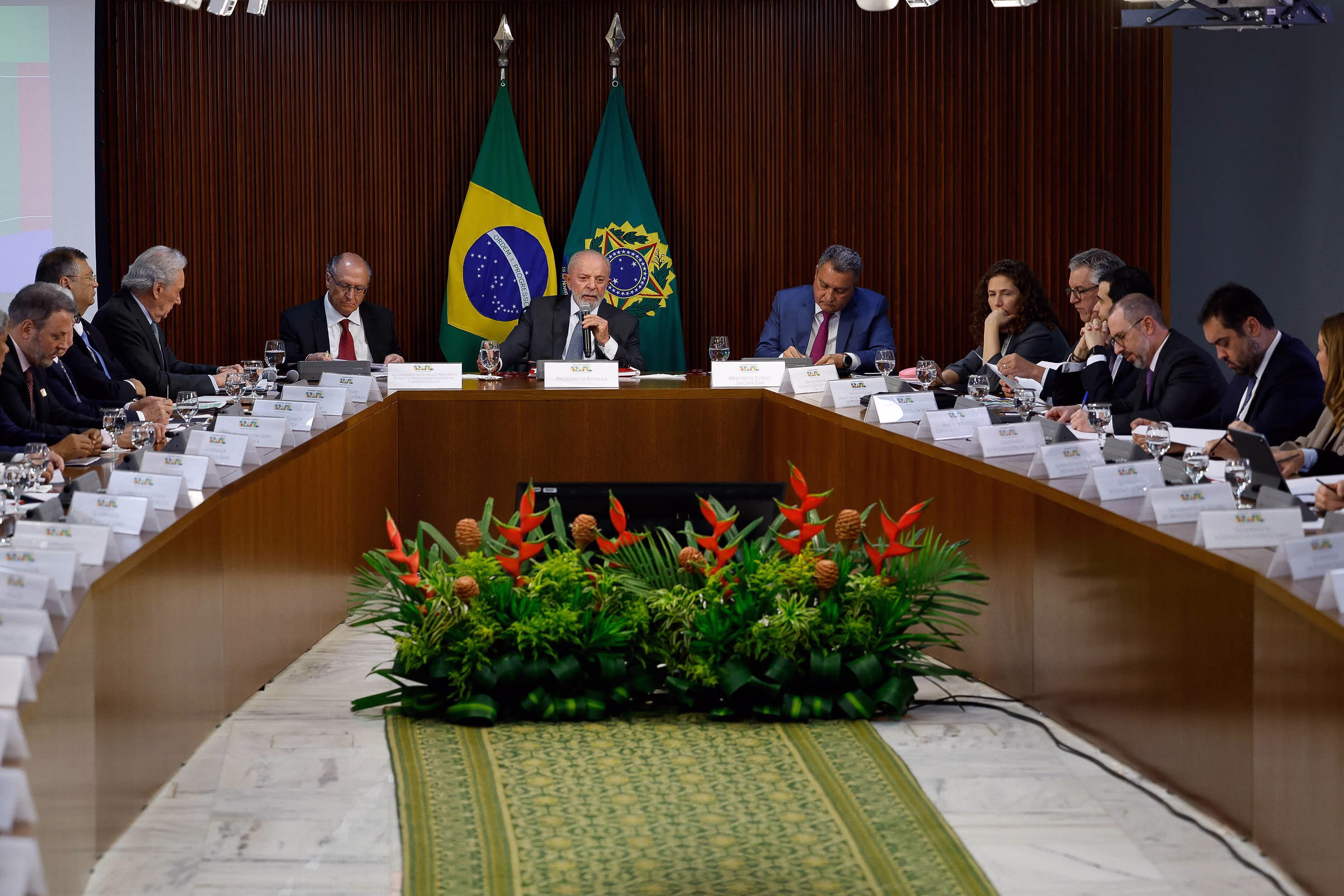 Maioria Dos Governadores Buscará Senado, E 1/3 A Reeleição - 19/04/2025 - Painel