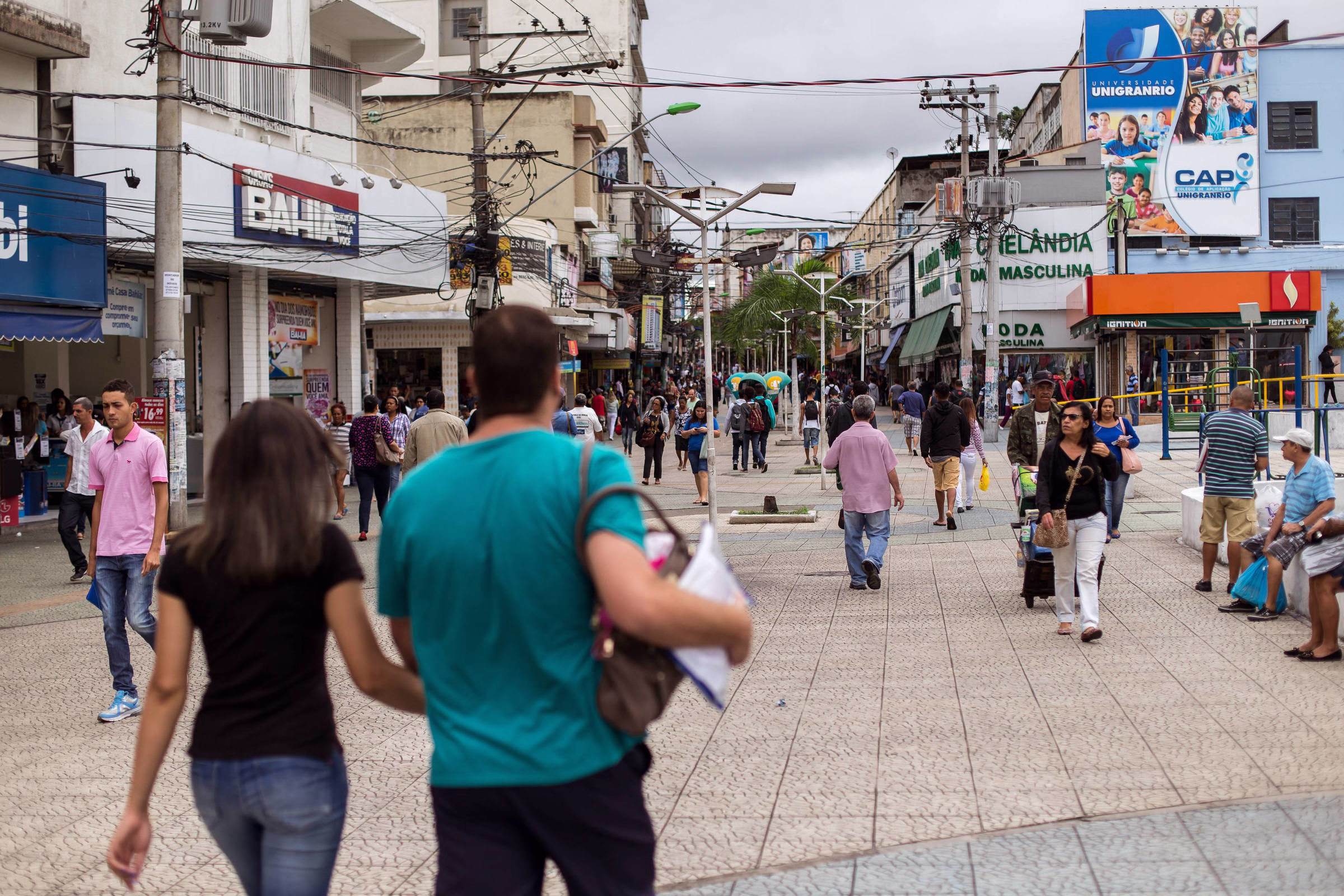 Pf Faz Operação Sobre Suspeitos De 'Fake News Analógica' - 16/04/2025 - Poder