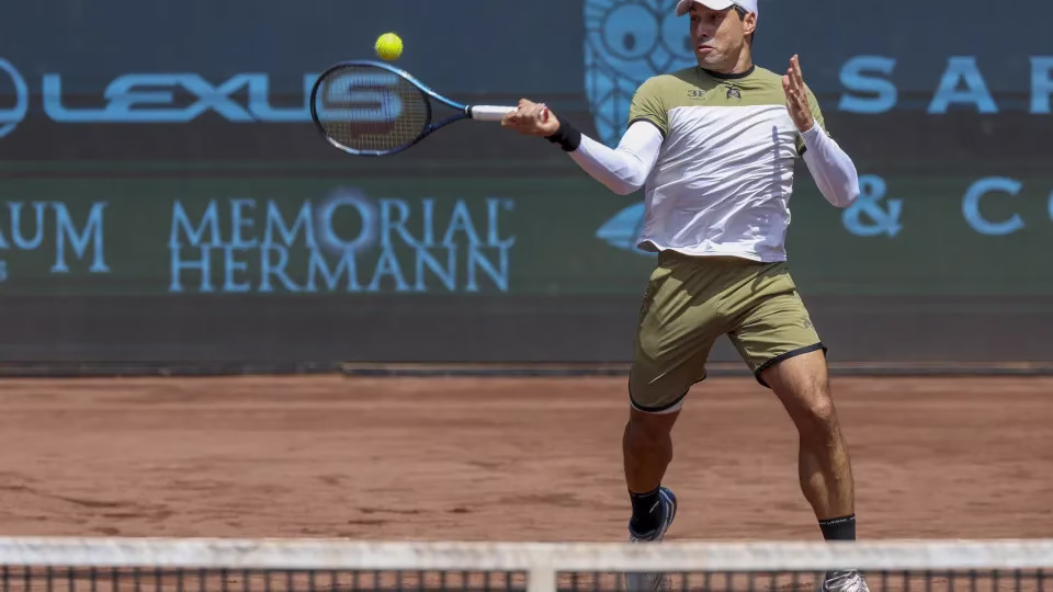 Tenista Brasileiro Fica Preso No Elevador Antes Do Open De Madrid; Veja