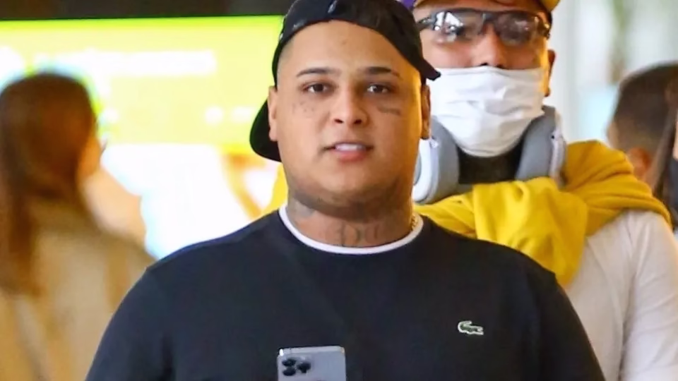 Mc Ryan Paga R$ 948 Mil Para Reparar Gramado De Estádio Após Cavalo De Pau