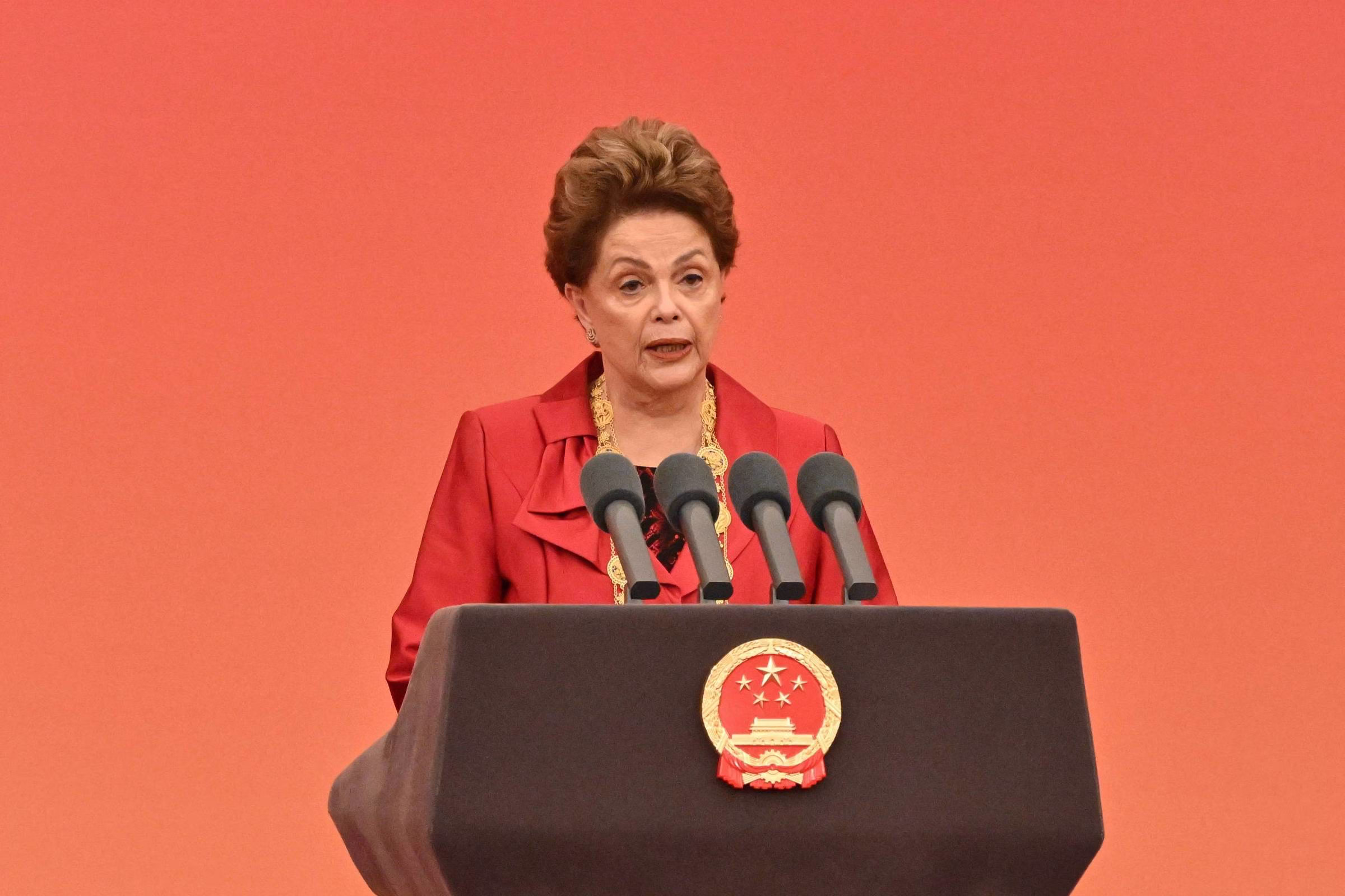 Comissão Reconhece Dilma Rousseff Como Anistiada Política - 22/05/2025 - Poder