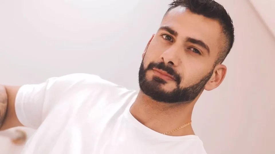 Ex-Bbb Nizam Anuncia Morte Da Mãe