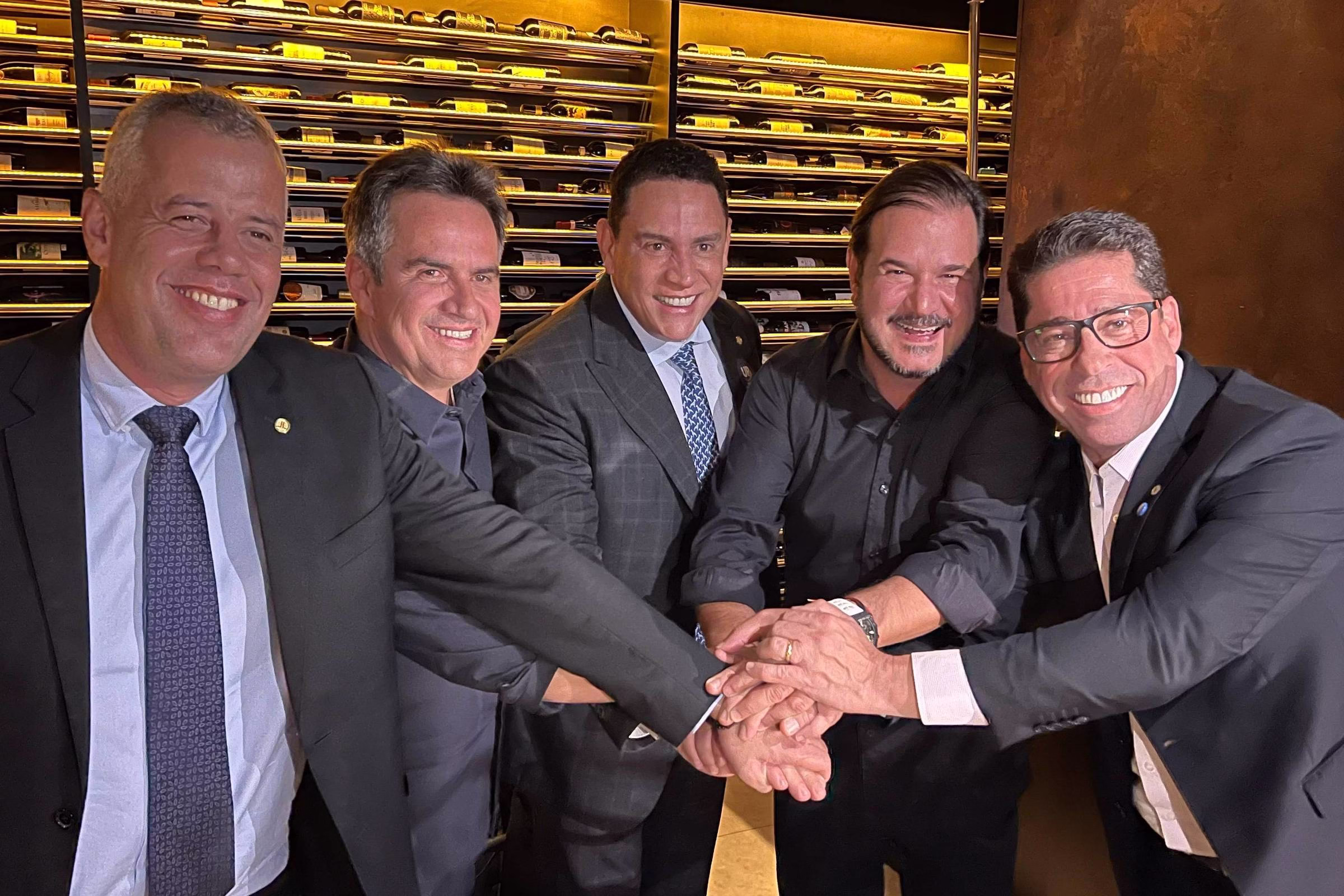 Federação União-Pp Ensaia Apoio A Vice-Governador No Es - 01/05/2025 - Painel