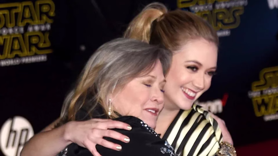 Filhos De Billie Lourd Revivem Princesa Leia No 'Dia Star Wars'