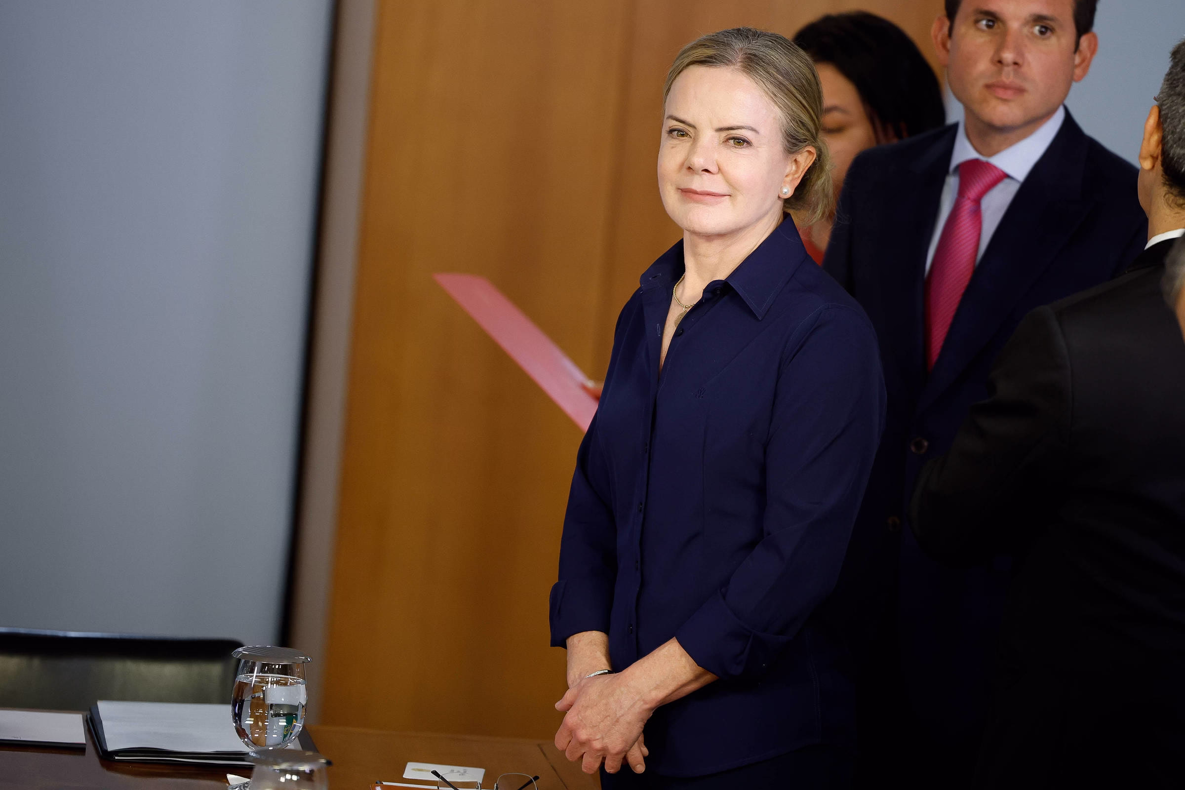 Gleisi Desistiu De Velório De Mujica Por Reação A Cpi - 15/05/2025 - Painel