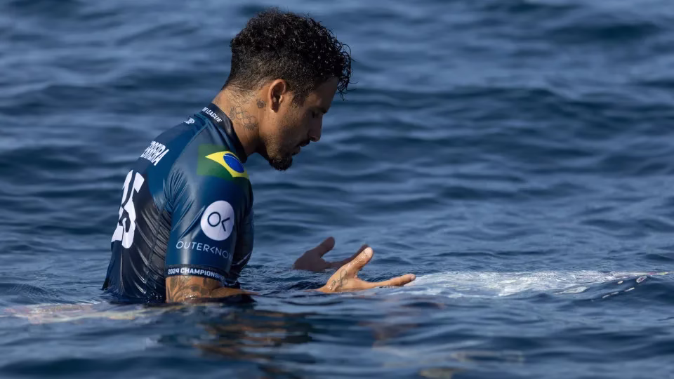 Italo Quebra Prancha, É Eliminado E Pode Perder Liderança No Mundial De Surfe