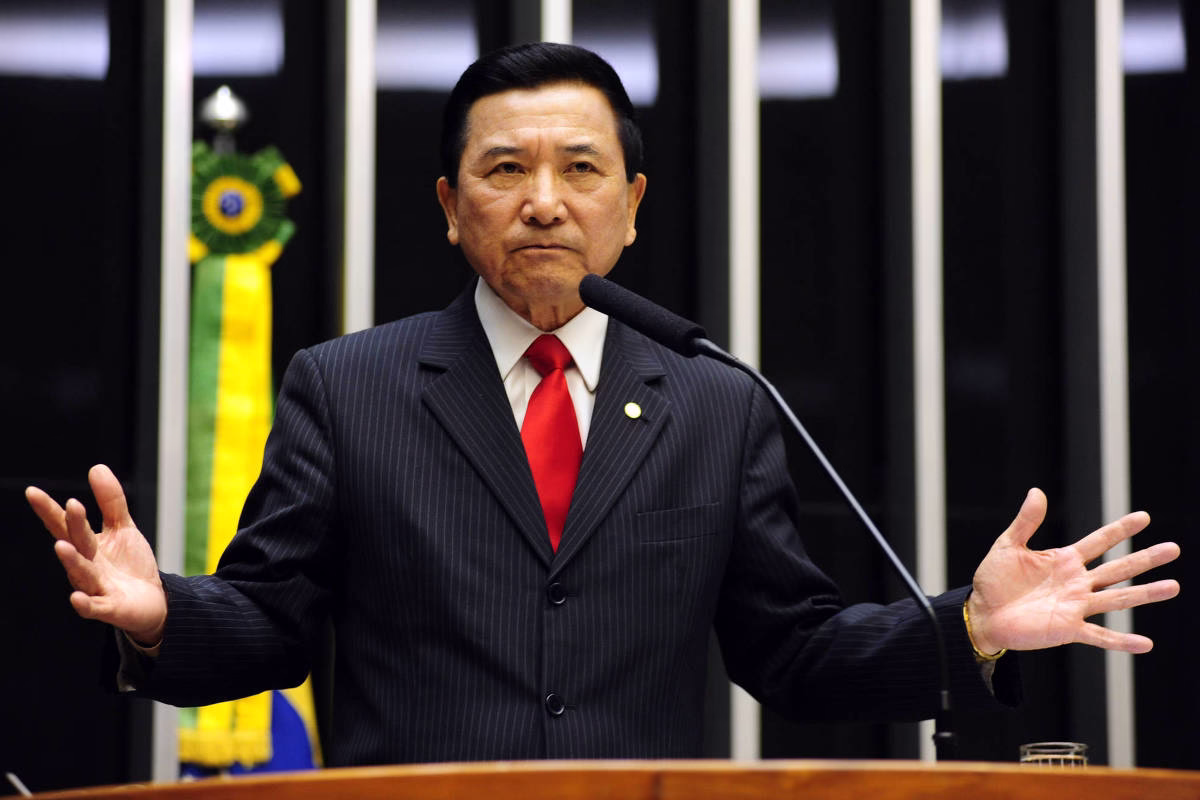 Justiça Extingue Ação Contra Ex-Prefeito Após 12 Anos - 21/05/2025 - Painel