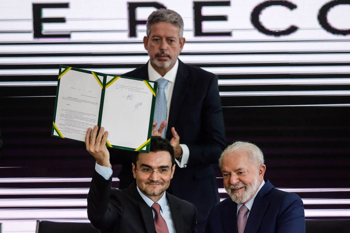 Lula Tem Aliados Que Torcem Por Tarcísio Candidato Em 2026 - 03/05/2025 - Poder