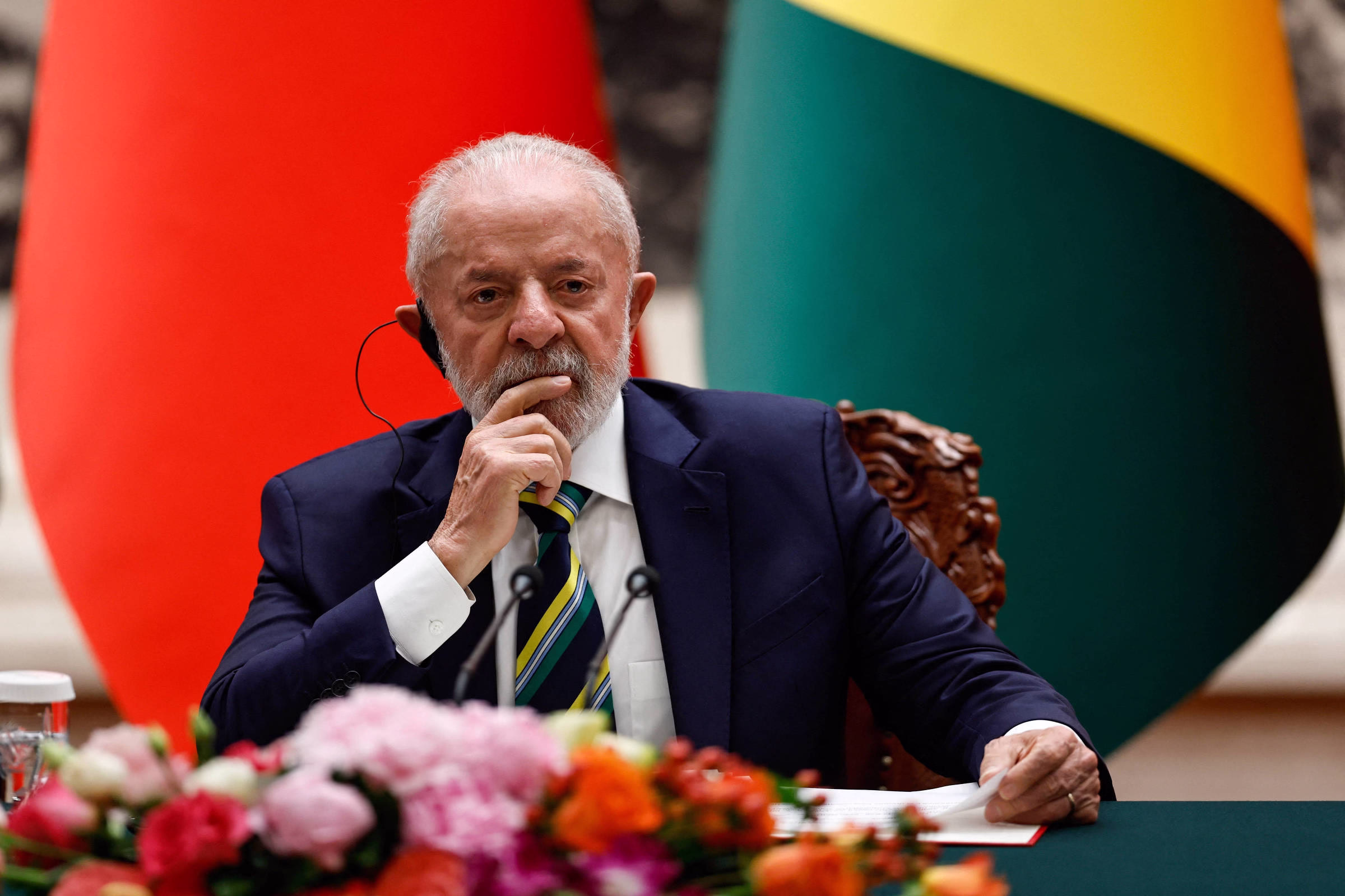 Lula Volta Ao País Pressionado Por Inss E Atritos Internos - 17/05/2025 - Poder