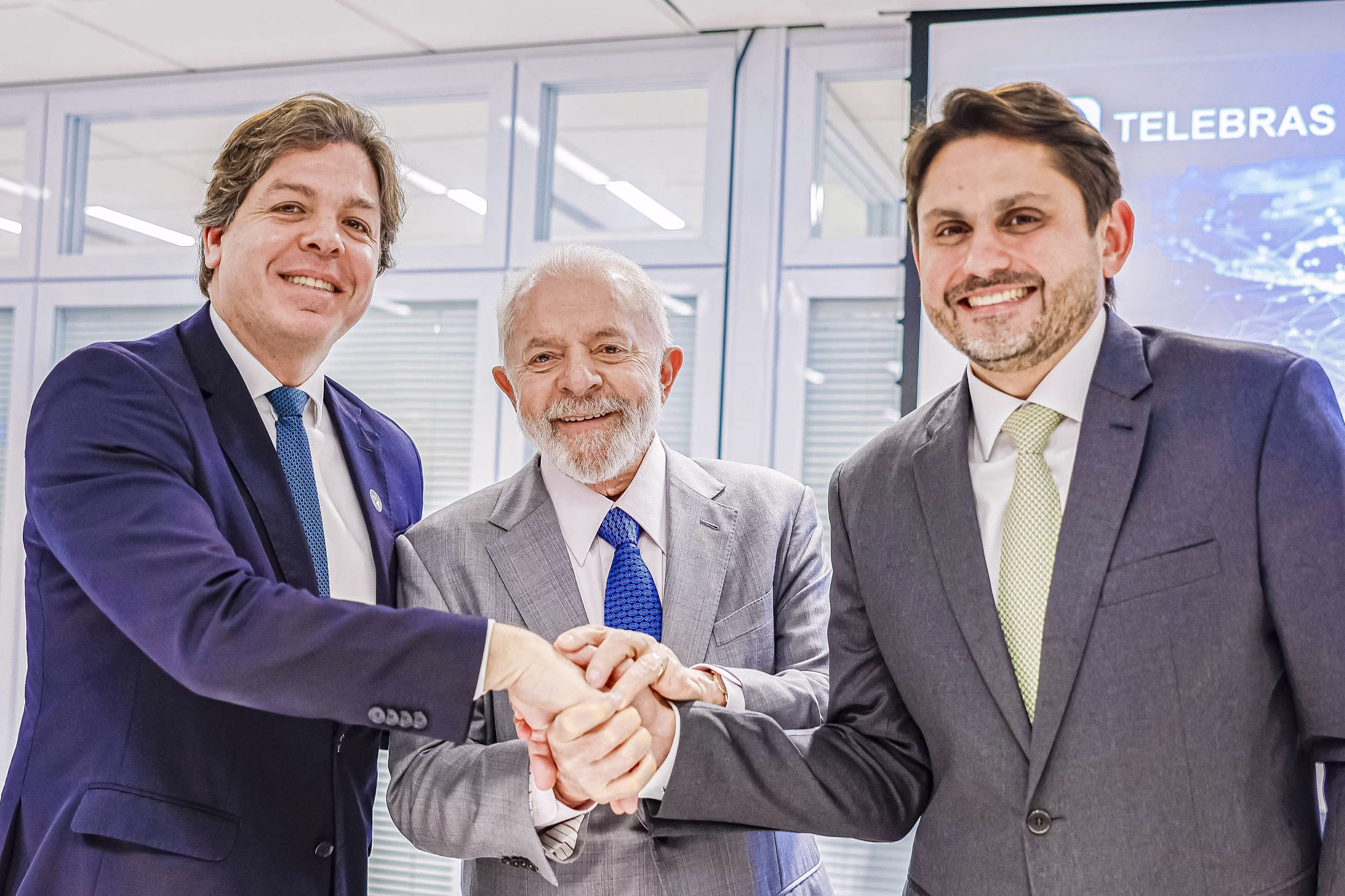 Novo Ministro Assume Comunicações Em Posse Com Juscelino - 07/05/2025 - Poder