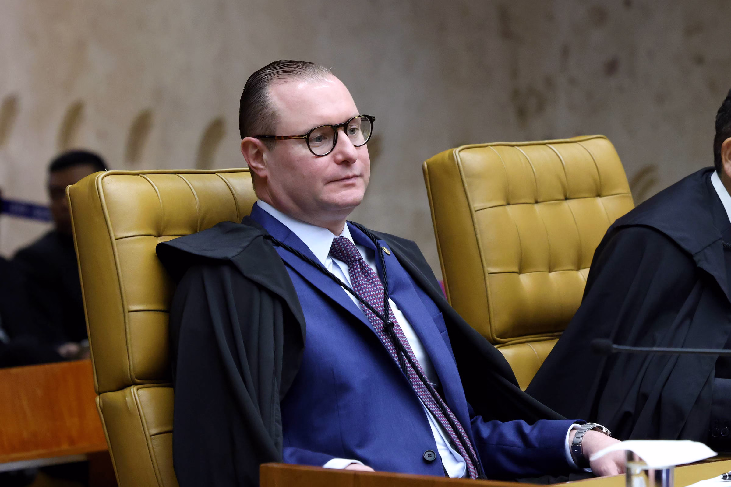 Oab: Corte Internacional Se Zanin Mantiver Veto A Celular - 30/04/2025 - Painel