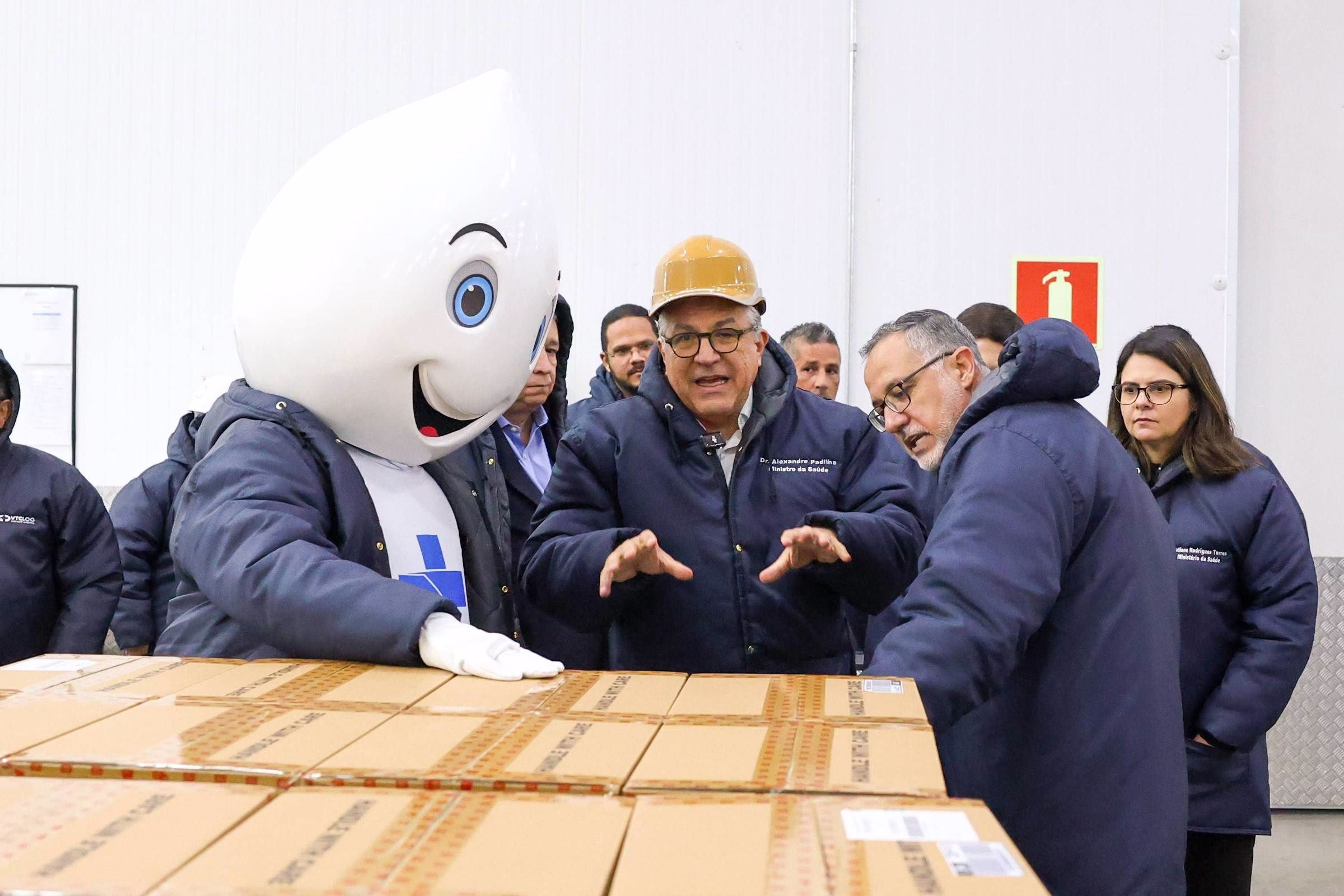 Saúde Diz Garantir Vacina Atualizada Da Covid Até 2026 - 01/05/2025 - Equilíbrio E Saúde