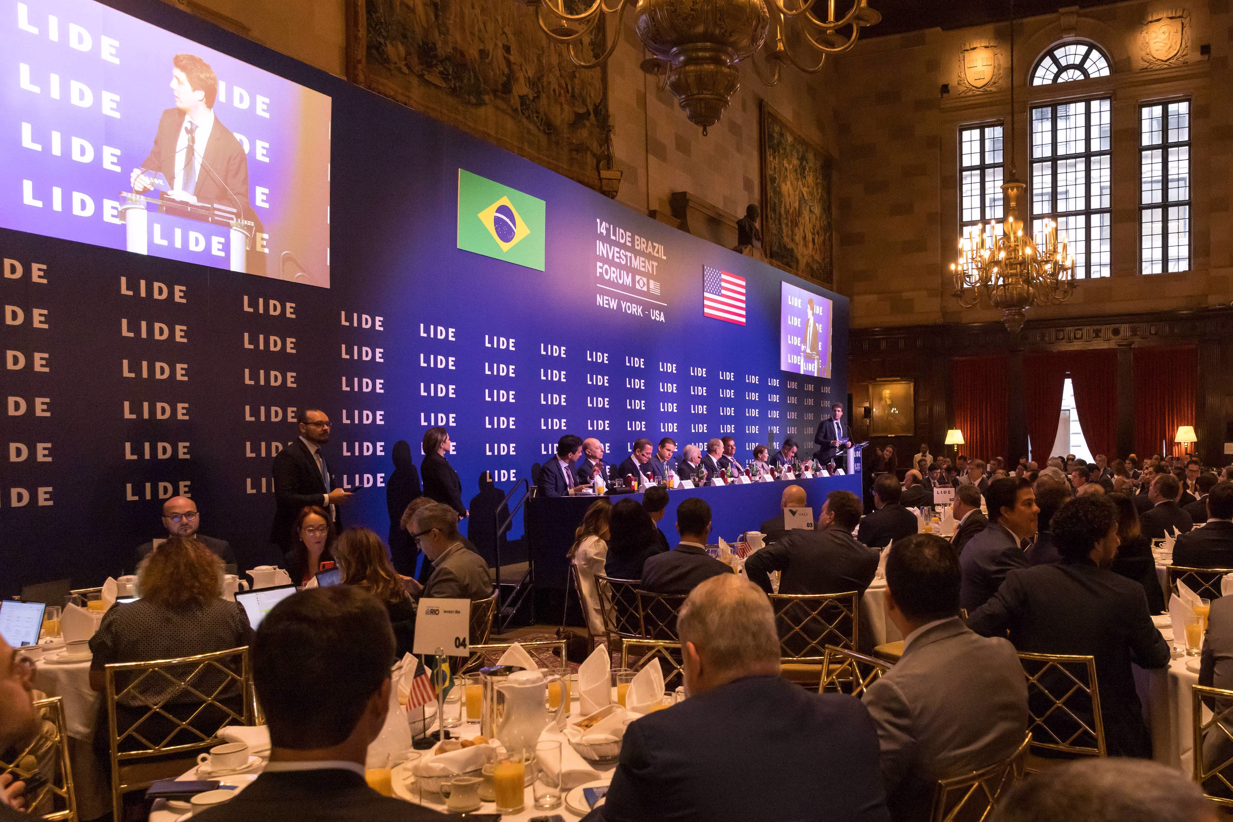 Semana Em Nova York Reúne Políticos E Empresários - 17/05/2025 - Poder