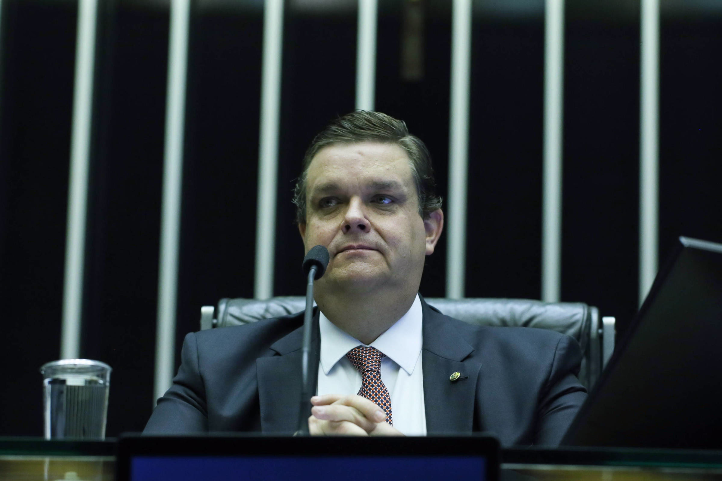 Senador Do Pdt Diz Respeitar Lupi, Mas Defende Wolney - 06/05/2025 - Painel