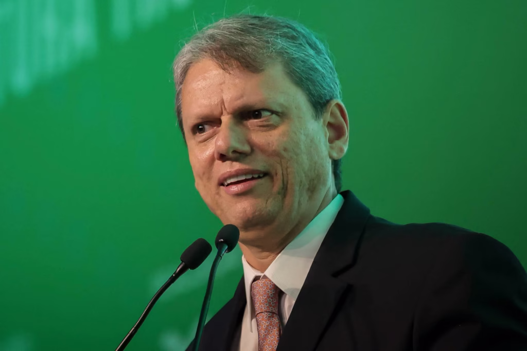 Tarcísio diz nos EUA que não existe direita sem Bolsonaro - 12/05/2025 - Poder