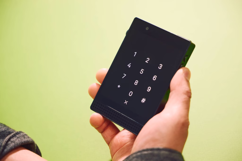 Uma semana com um celular sem redes sociais - 04/05/2025 - Equilíbrio