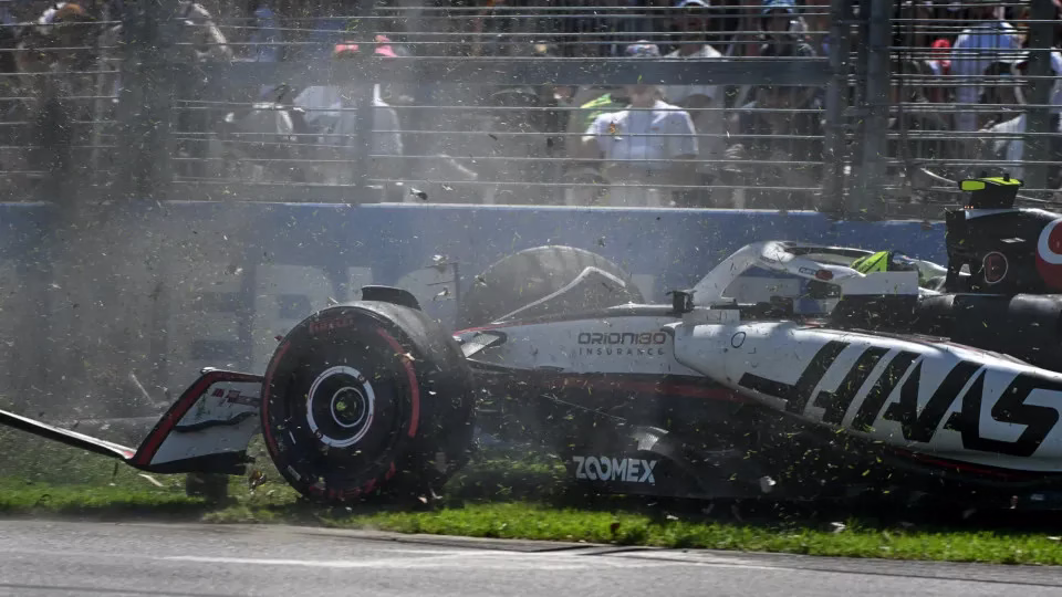 Veja As Imagens Do Primeiro Acidente De 2025 Na Fórmula 1