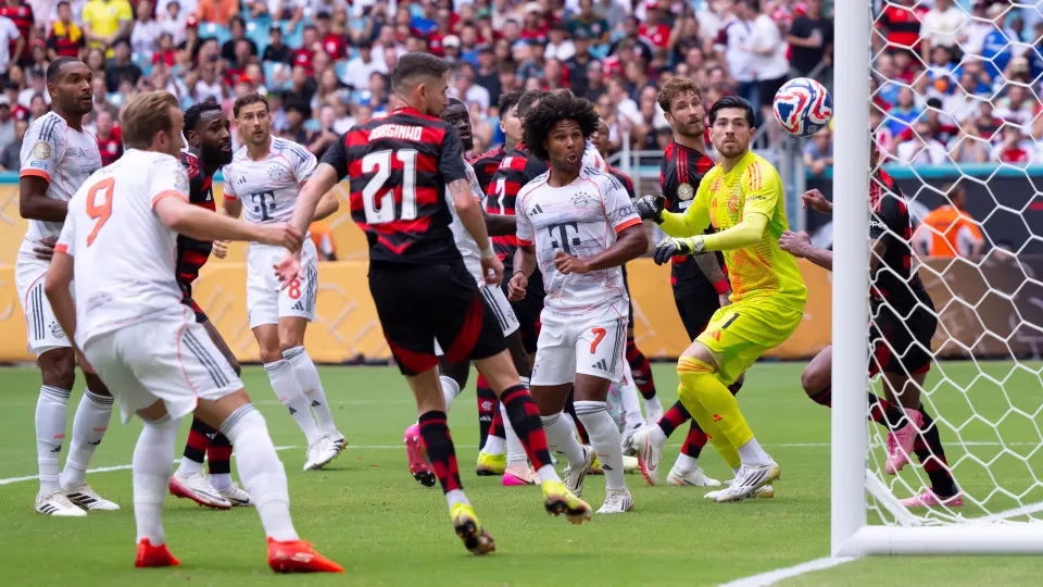 Flamengo Comete Erros Com A Bola, É Castigado Pelo Bayern E Cai No Mundial