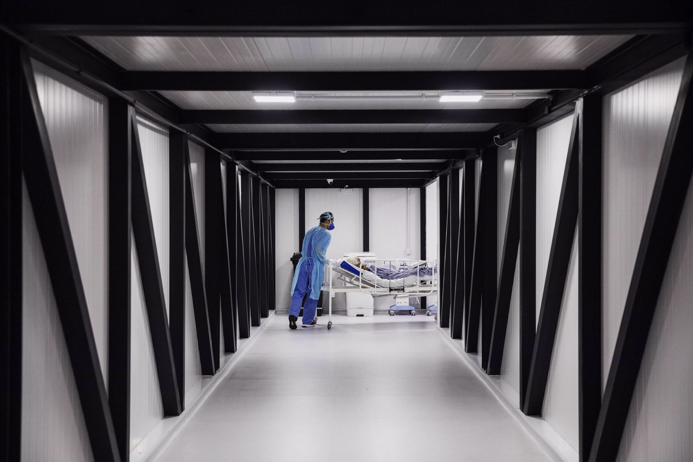 Há 5 Anos, Consórcio Deu Transparência A Dados Da Pandemia - 07/06/2025 - Equilíbrio E Saúde