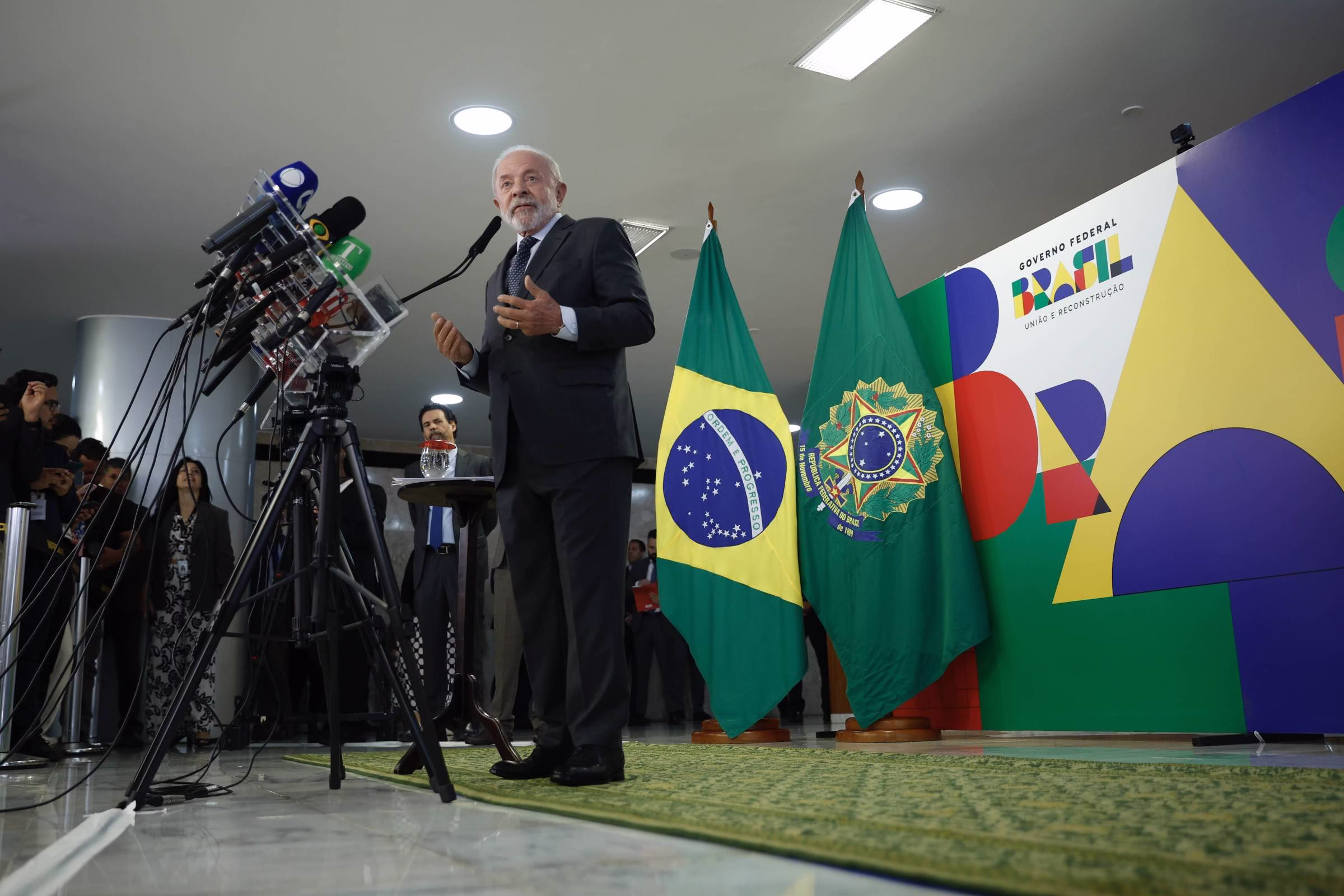 Lula Volta A Falar Em Enviado Da China Para Discutir Redes - 03/06/2025 - Poder