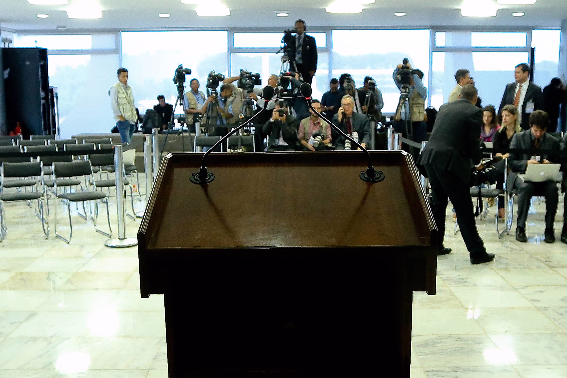 Não Sei O Que Posso Falar, Nem Você - 11/06/2025 - Conrado Hübner Mendes