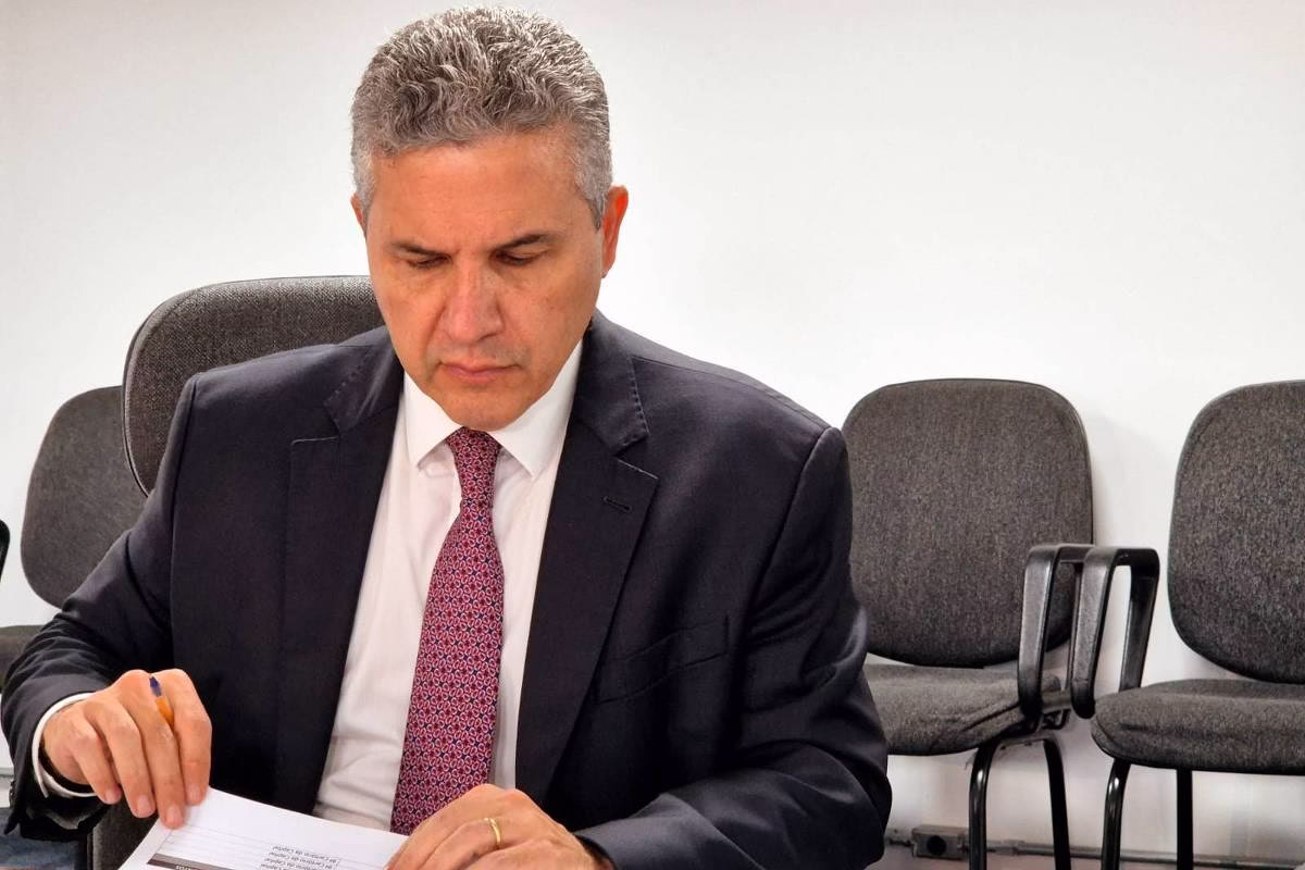 Polícia De Sp Abre Inquérito Contra Jornalista - 06/06/2025 - Poder