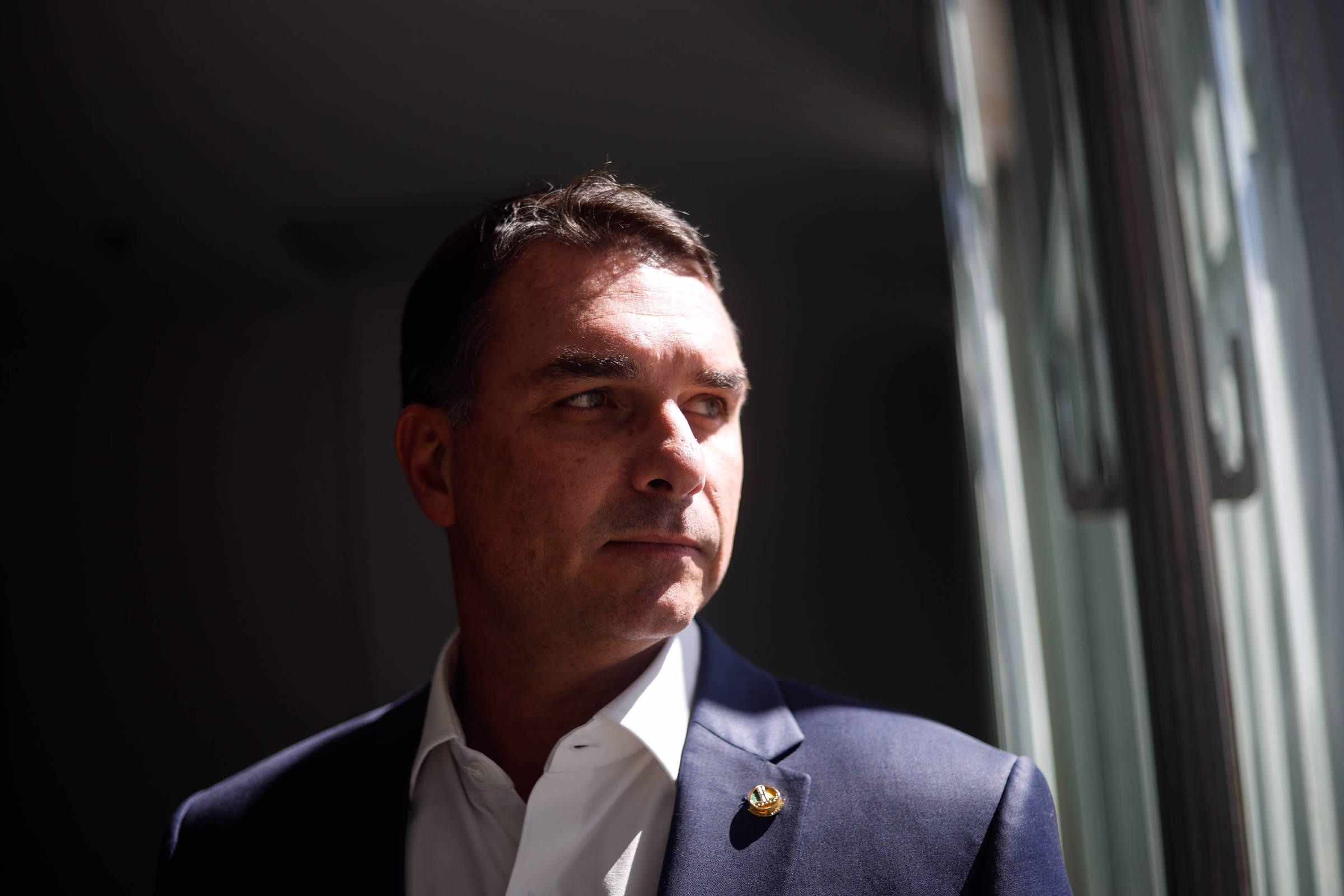 Por Que Flávio Bolsonaro Está Solto? - 21/06/2025 - Celso Rocha De Barros