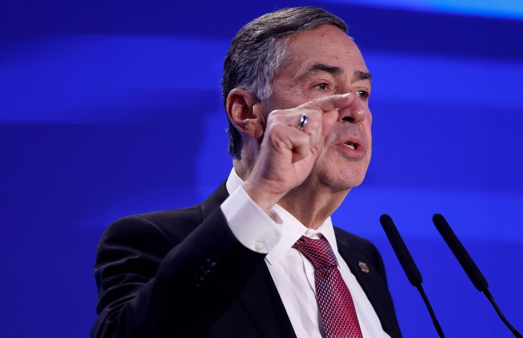 Barroso: inquérito que mira bolsonaristas será mantido - 03/07/2025 - Poder