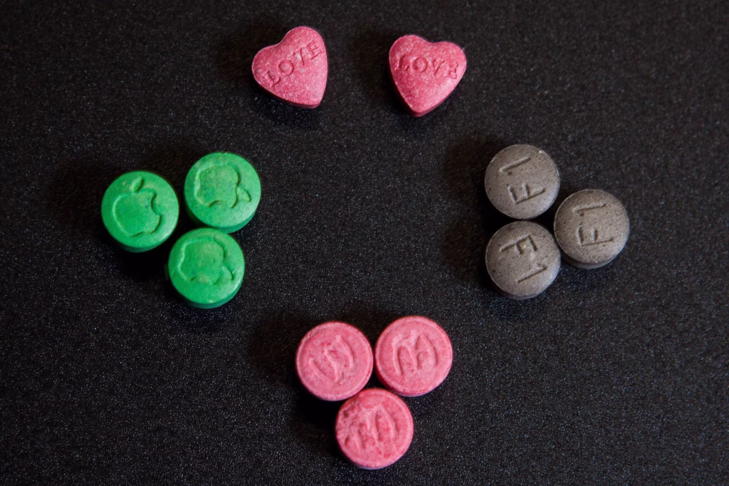 EUA pagam para usuário parar de usar metanfetamina - 17/07/2025 - Equilíbrio e Saúde