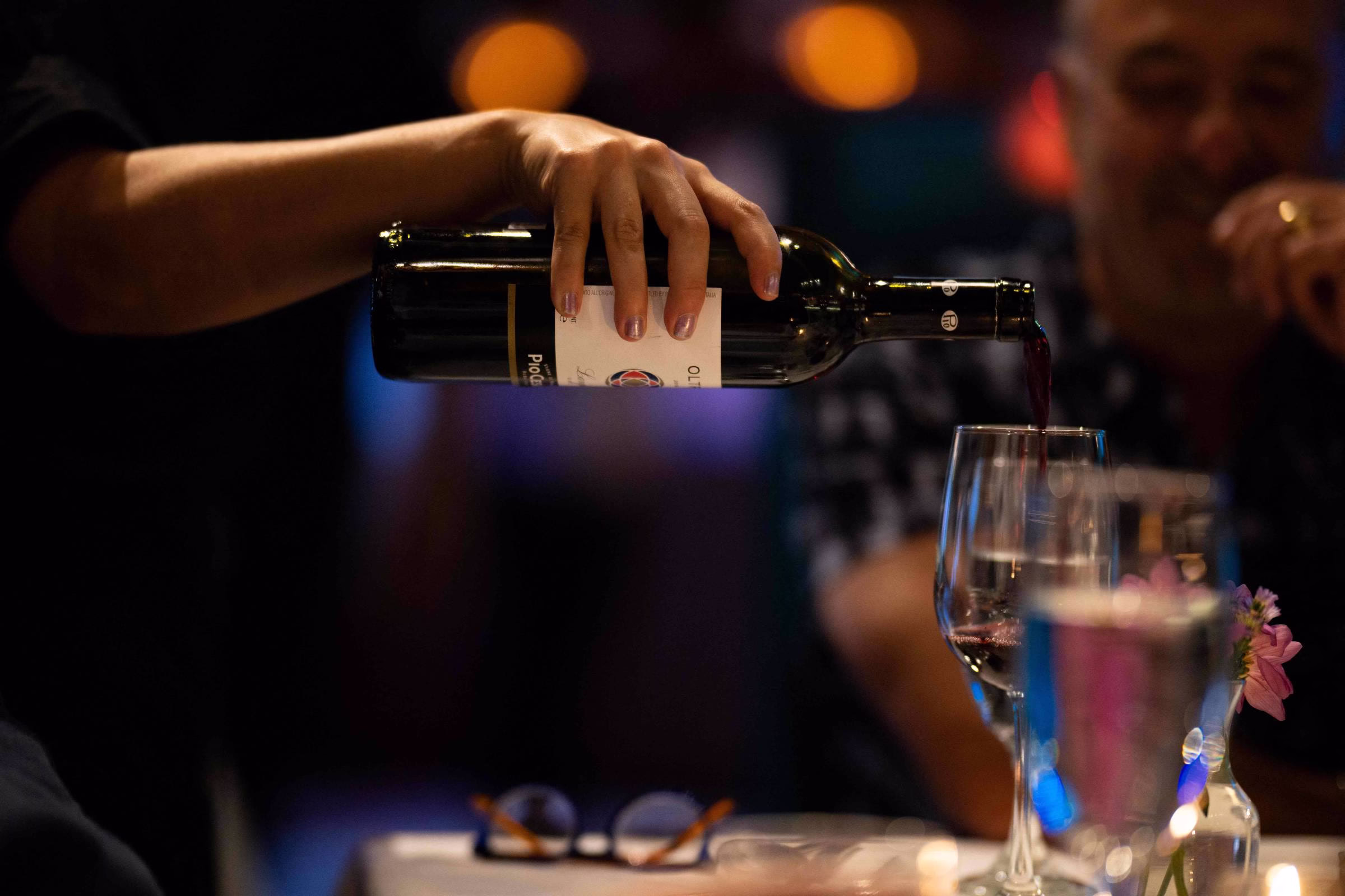 Há Poucas Opções Para Quem Não Bebe Em Cardápios - 21/07/2025 - Vida De Alcoólatra