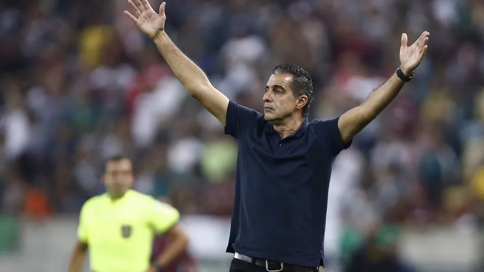 Insatisfação De Textor Com Paiva Teve Início Em Clássico Entre Botafogo E Flamengo