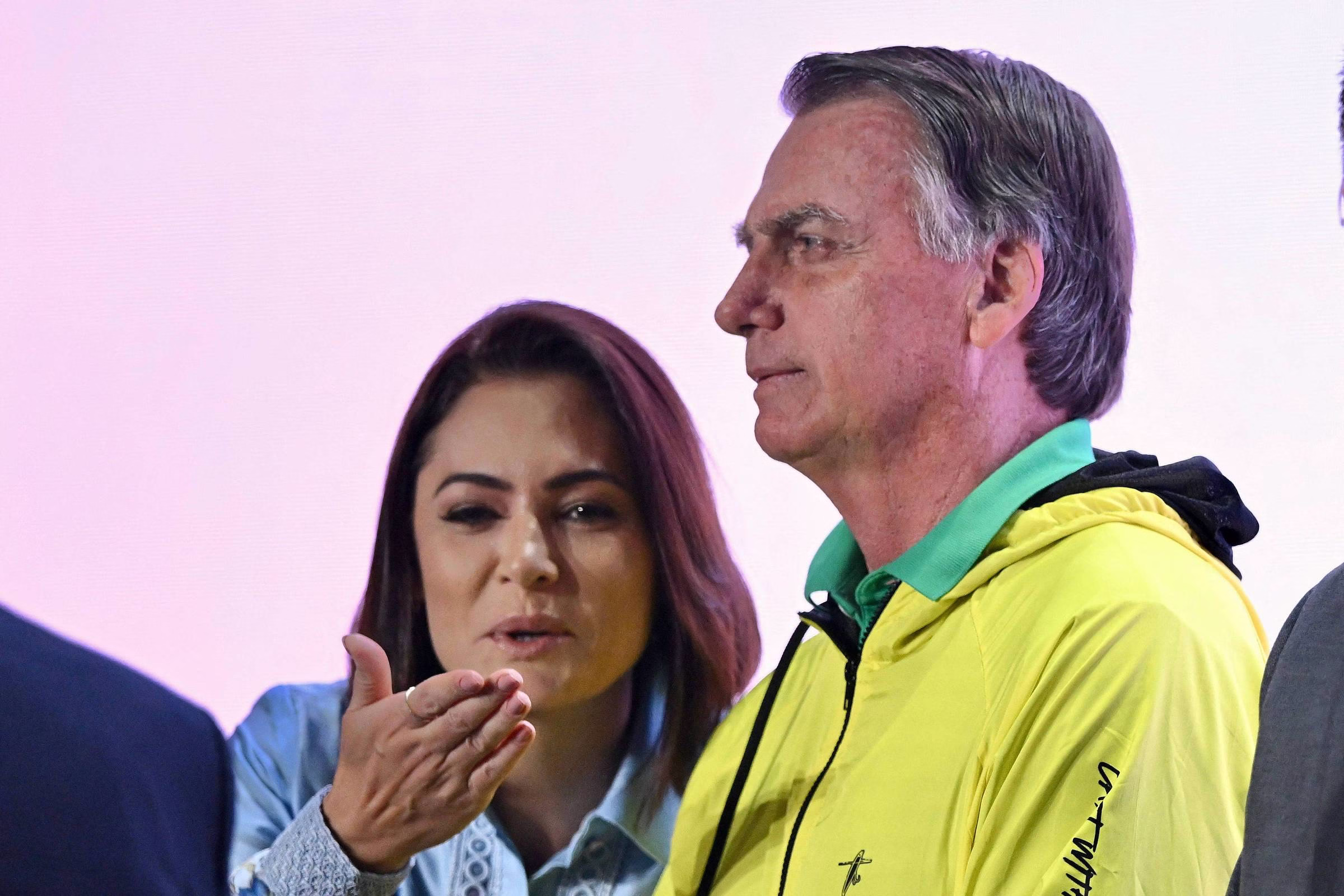 Michelle E Nikolas Alcançam Mais Engajamento Que Bolsonaro - 01/07/2025 - Poder