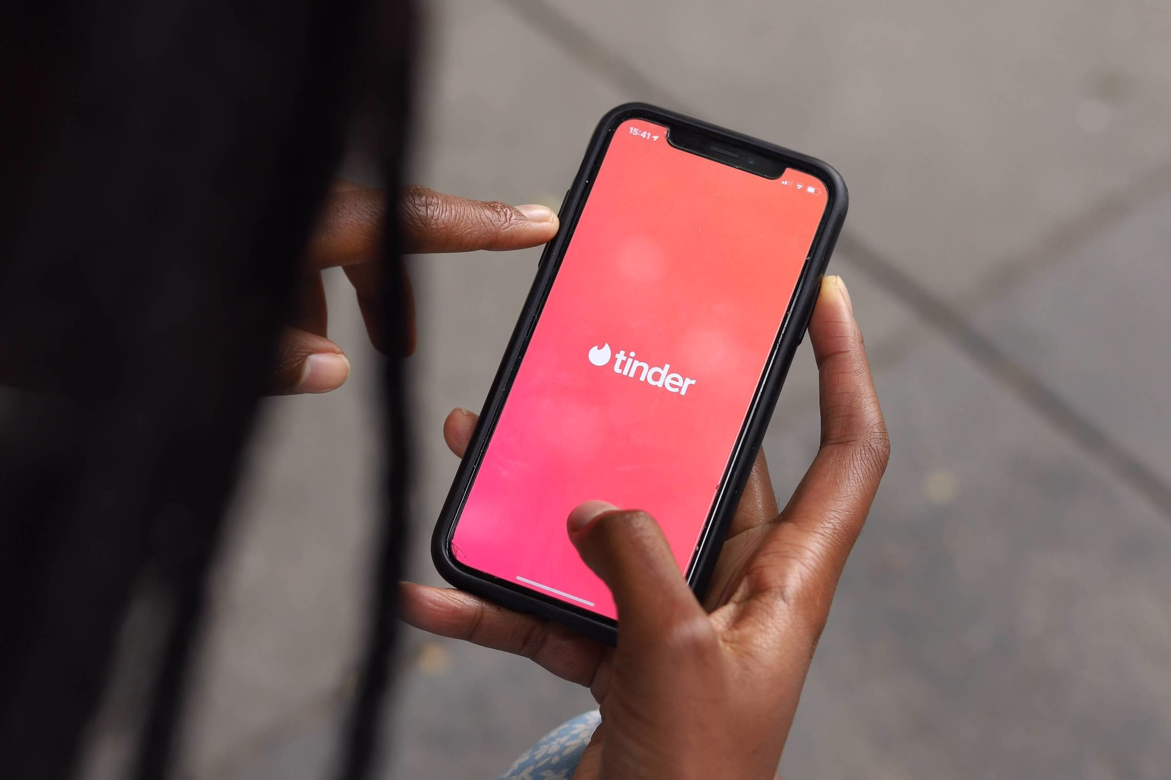 Usuários De Apps De Namoro Usam Ia Para Aprimorar Conversa - 05/07/2025 - Equilíbrio