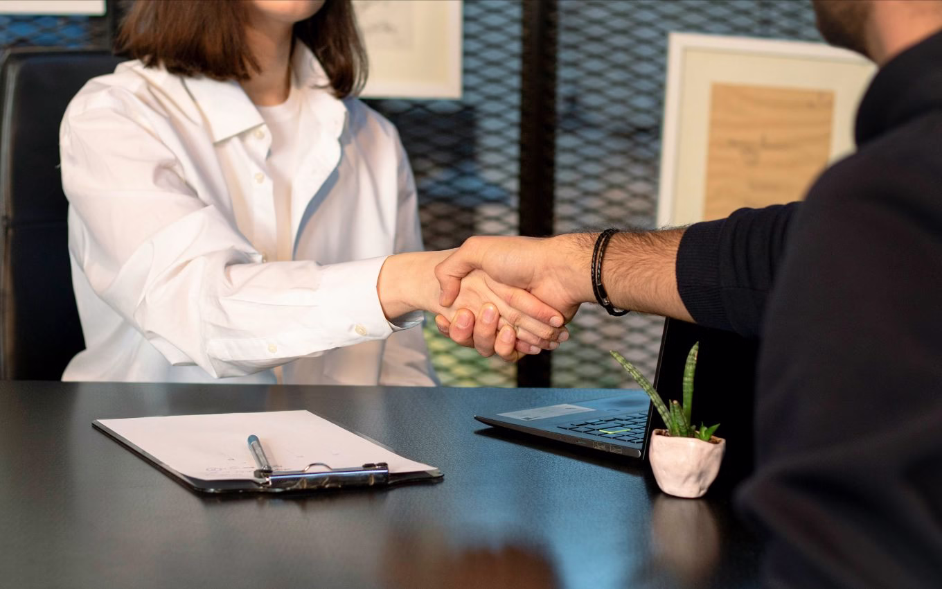 6 Habilidades Que Recrutadores Mais Valorizam Em Entrevistas De Emprego · Economia Real