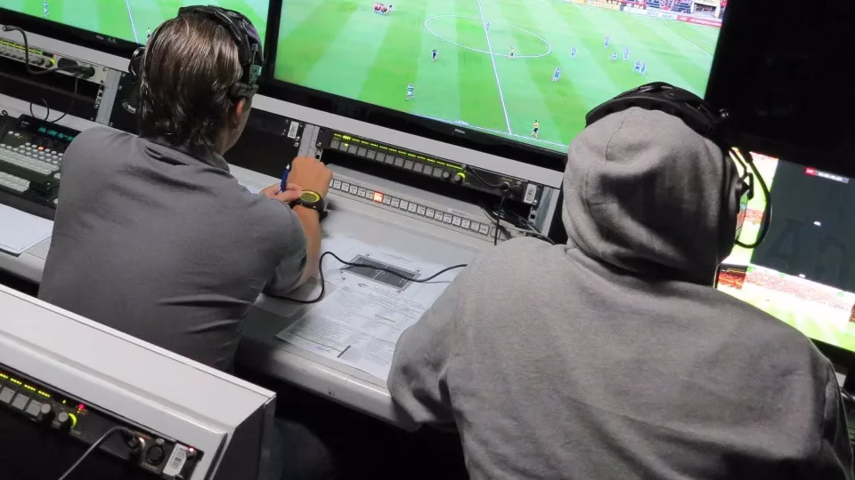 Cbf Divulga Áudio Do Var Da Expulsão De Palmeirense