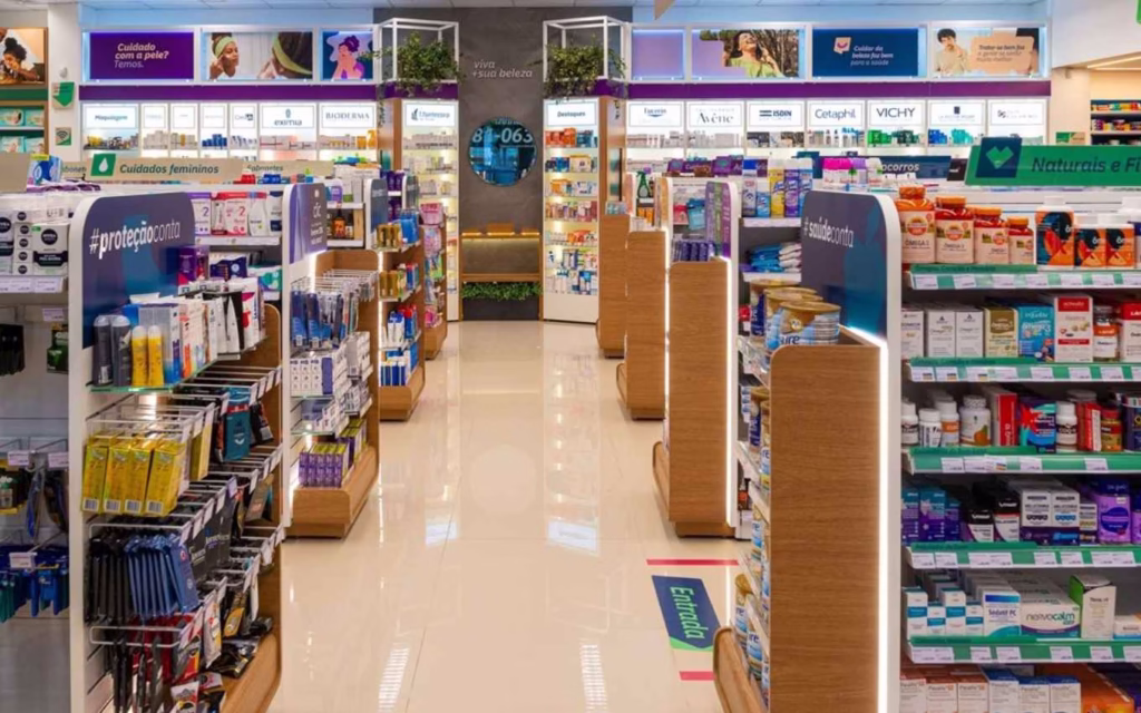 Essa dupla de farmácias tem milhares de vagas abertas pelo Brasil · Economia Real