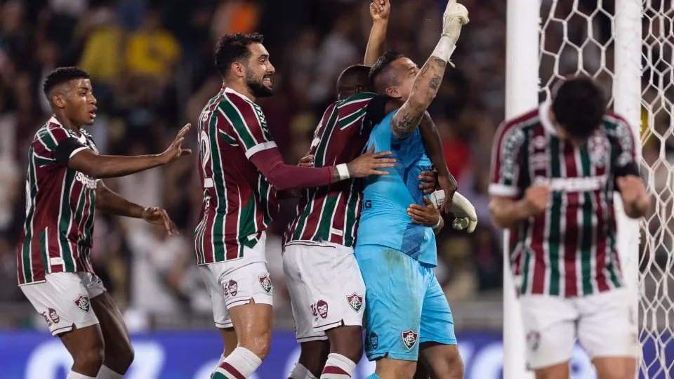 Fluminense Vence Em Dia De Recorde De Fábio E Afunda Fortaleza No Z4