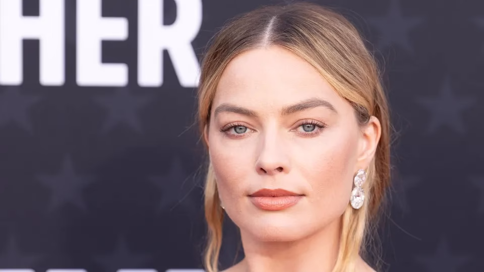 Margot Robbie Pode Estrelar Remake De Tim Burton Para Clássico Da Ficção