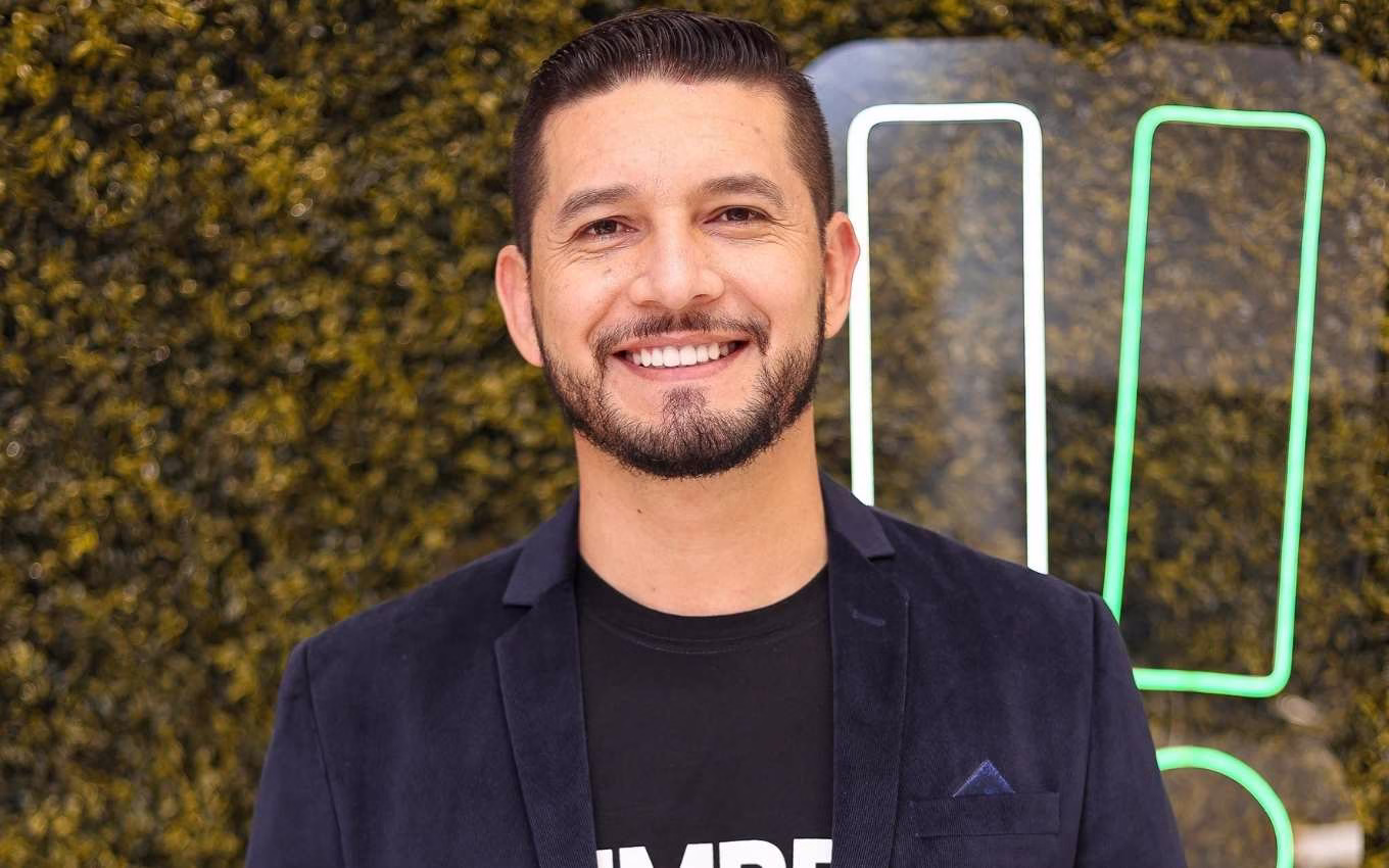 O Ex-Garçom Que Aposta No Interior Do Brasil E Fatura R$ 40 Milhões · Economia Real