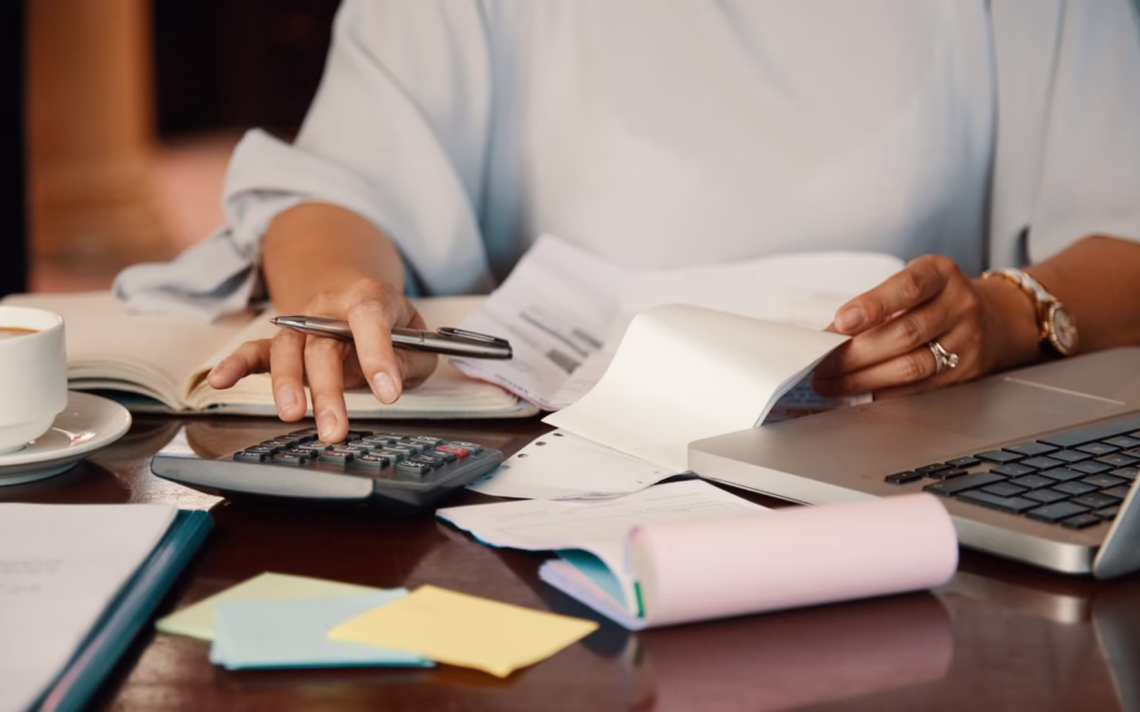 O erro que faz o MEI pagar mais e ganhar menos desde 2018 · Economia Real