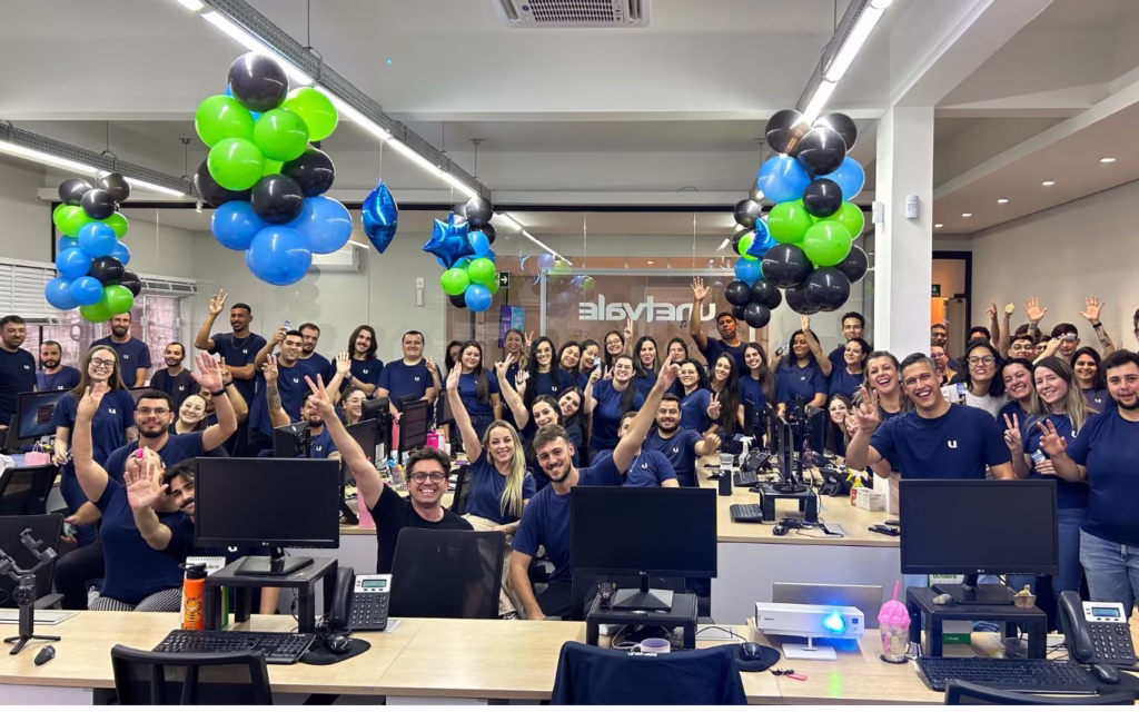 Feirão tem vagas de emprego em SC com salário de até R$ 7 mil · Economia Real