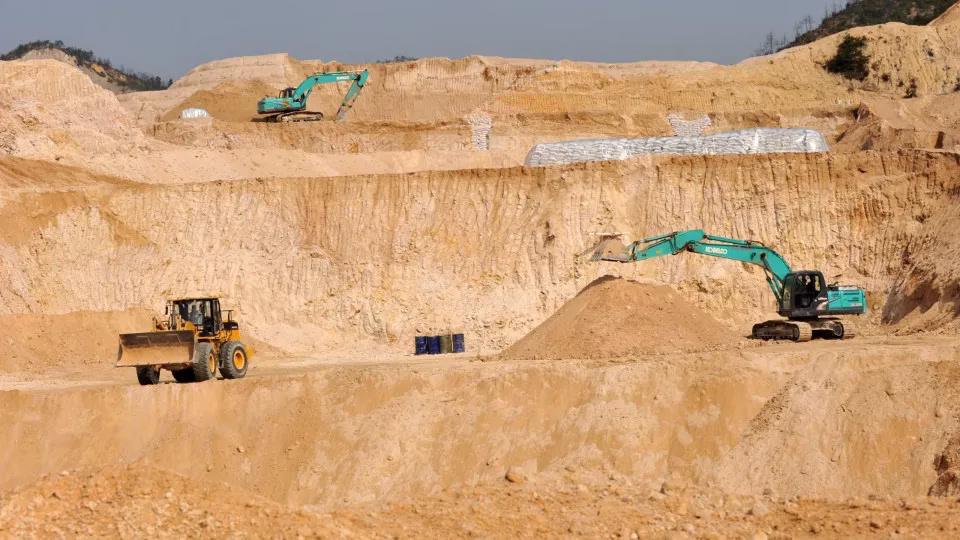 China Defende Controle De Terras Raras; Impacto Será &Quot;Muito Limitado&Quot;