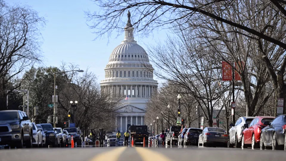 Senado Dos Eua Aprova Acordo Para Encerrar O Mais Longo Shutdown